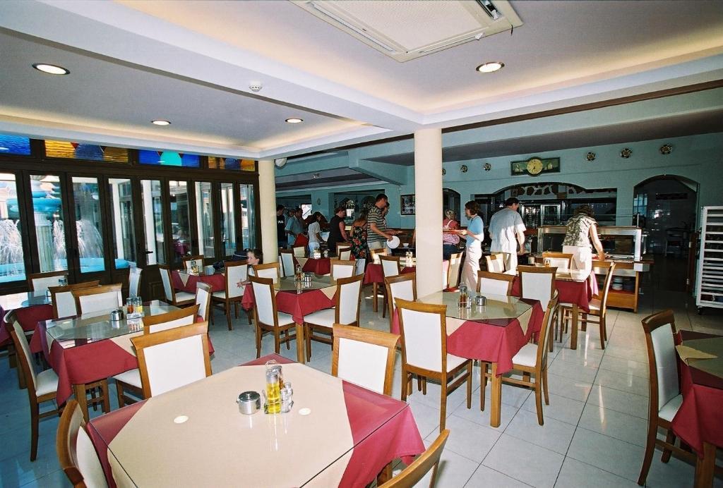 Grecian Fantasia Resort Faliraki Bagian luar foto